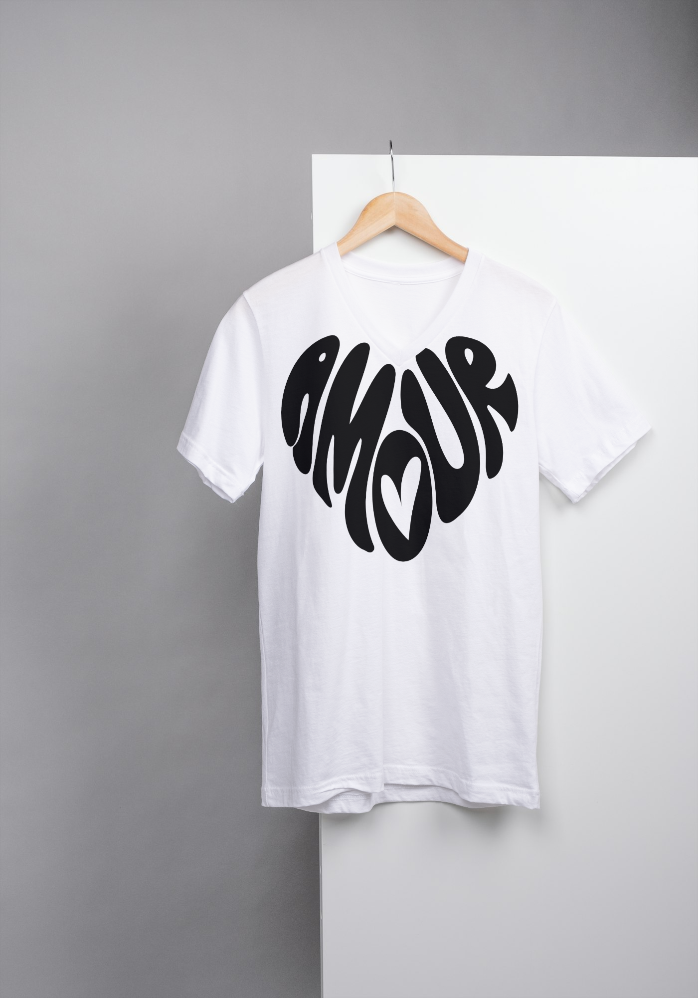 Amour Heart | Graphic Tee | French-Inspired Love You Can Wear