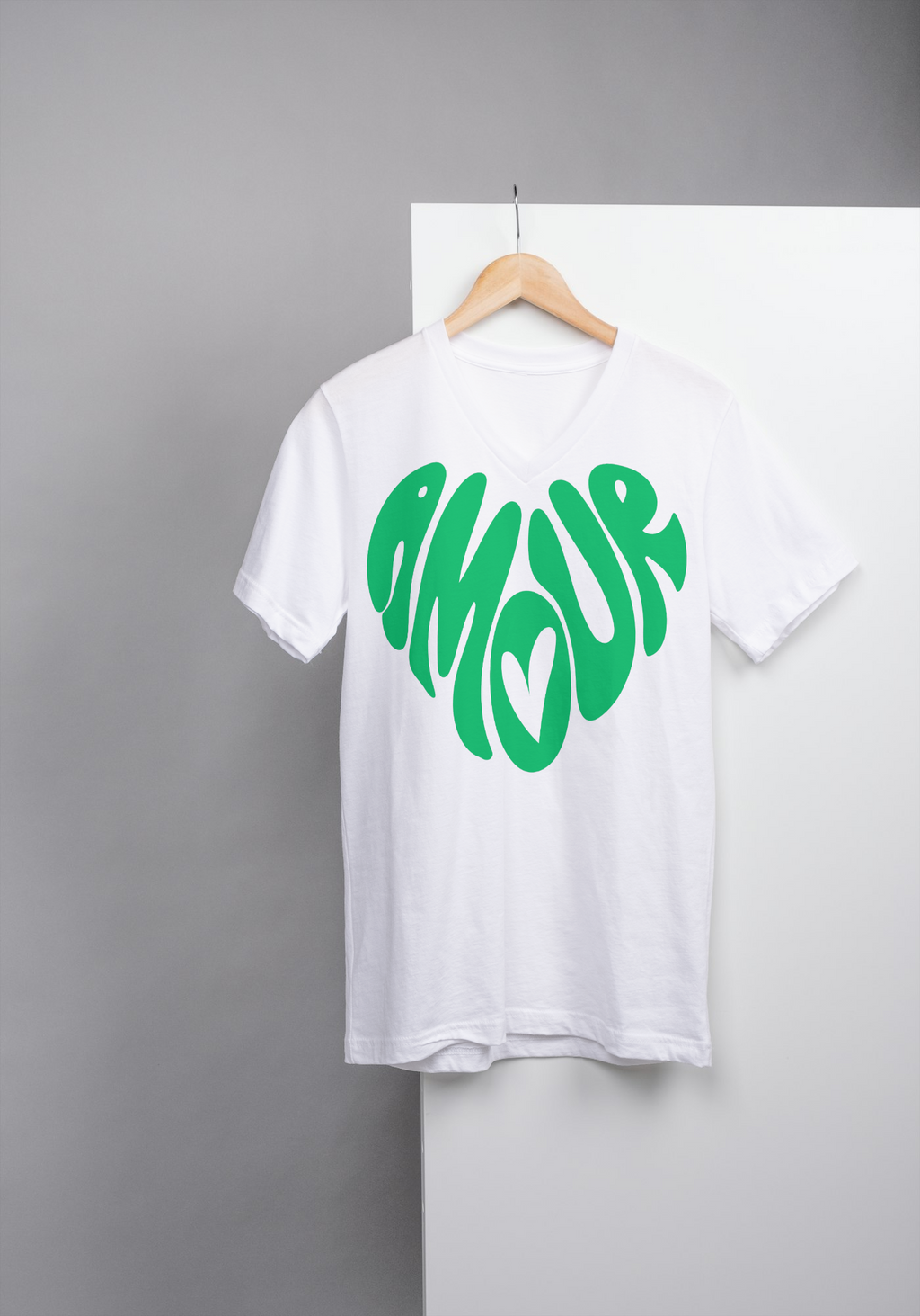 Amour Heart | Graphic Tee | French-Inspired Love You Can Wear